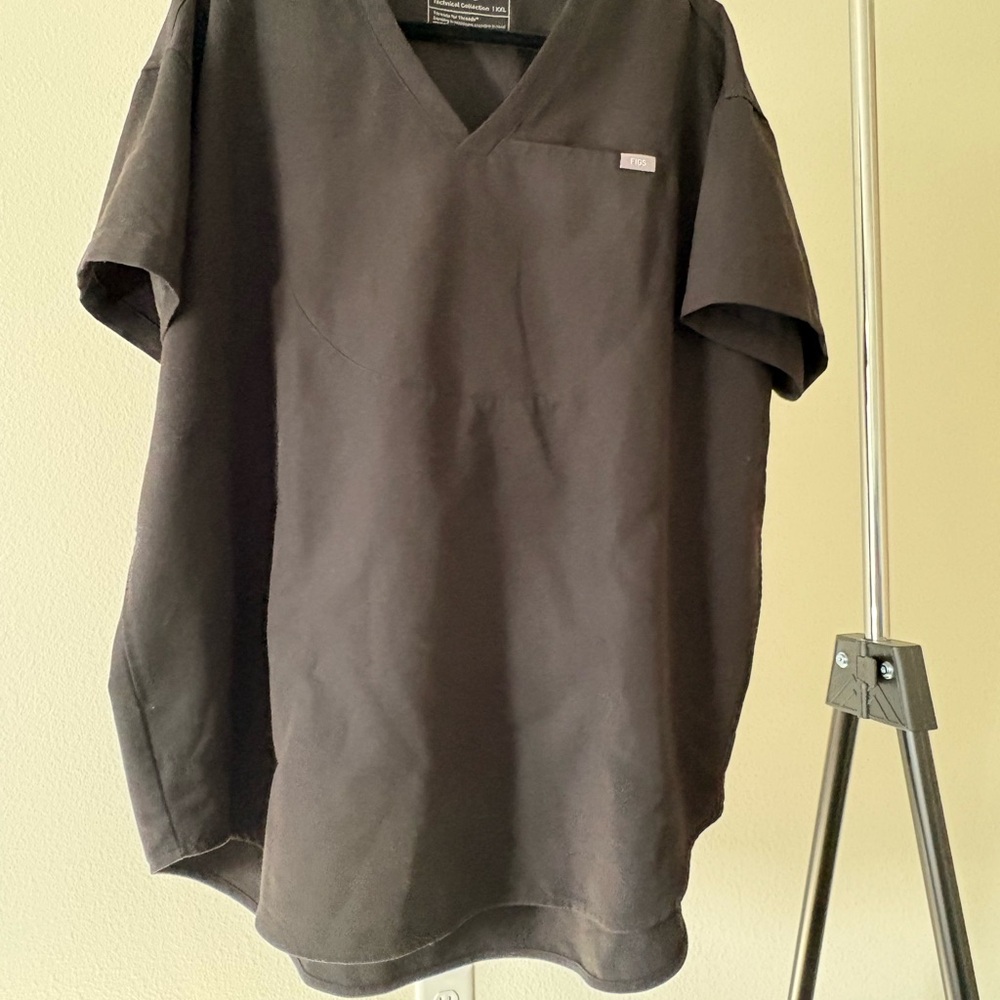 Women’s Figs Tunic Top